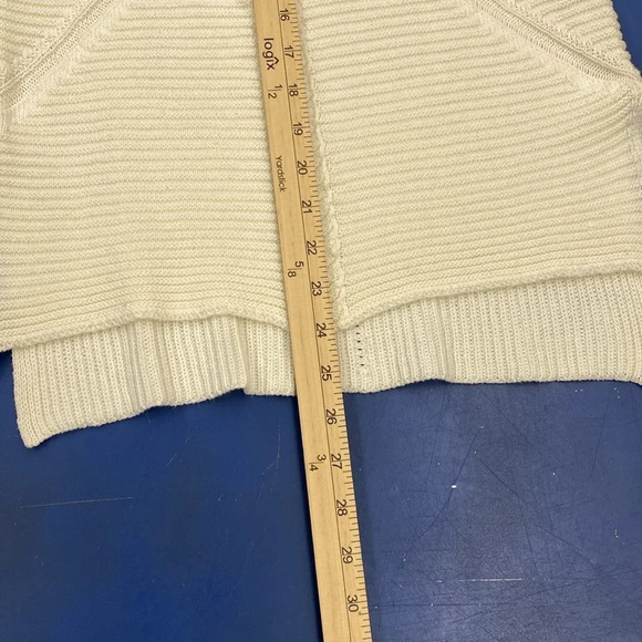 A.N.A. A New Approach Crème Colored Lightweight Sweater - Picture 9 of 9